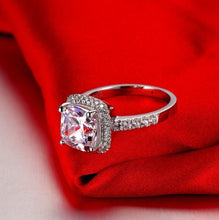 Load image into Gallery viewer, LAUREN Handcrafted ring