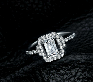 925 Sterling silver simulated diamond ring
