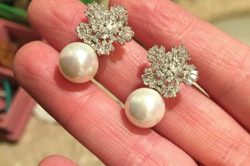 HINA studs