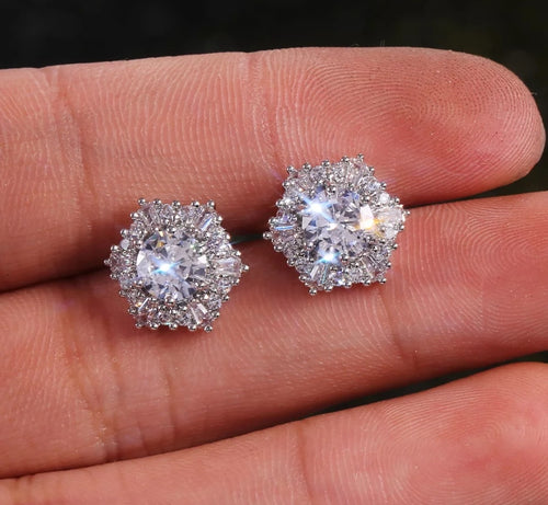 KEELA studs