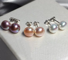Load image into Gallery viewer, LILYBELLE Freshwater pearl studs