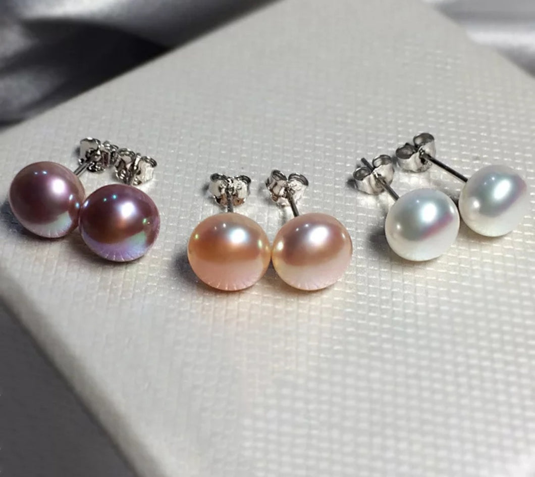 LILYBELLE Freshwater pearl studs