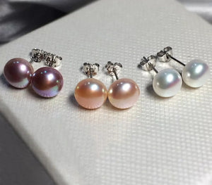 LILYBELLE Freshwater pearl studs