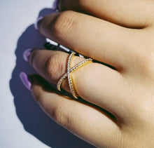 Load image into Gallery viewer, AIZA adjustable Criss cross ring